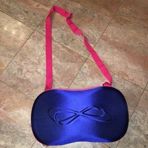 New Nfinity shoe carrying case